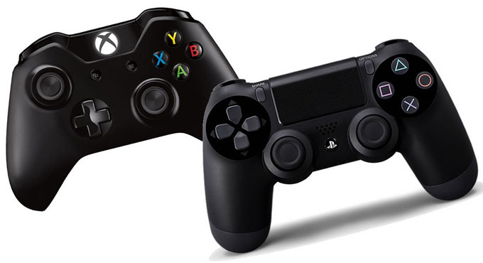xbox-one-vs-ps4-controllers